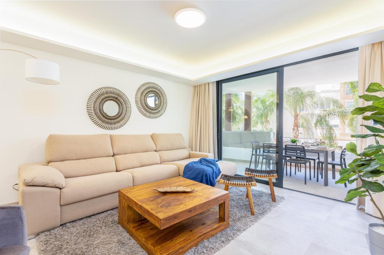 Blue Infinity Luxury Apartment By Ghr Rentals เอสเตโปนา ภายนอก รูปภาพ